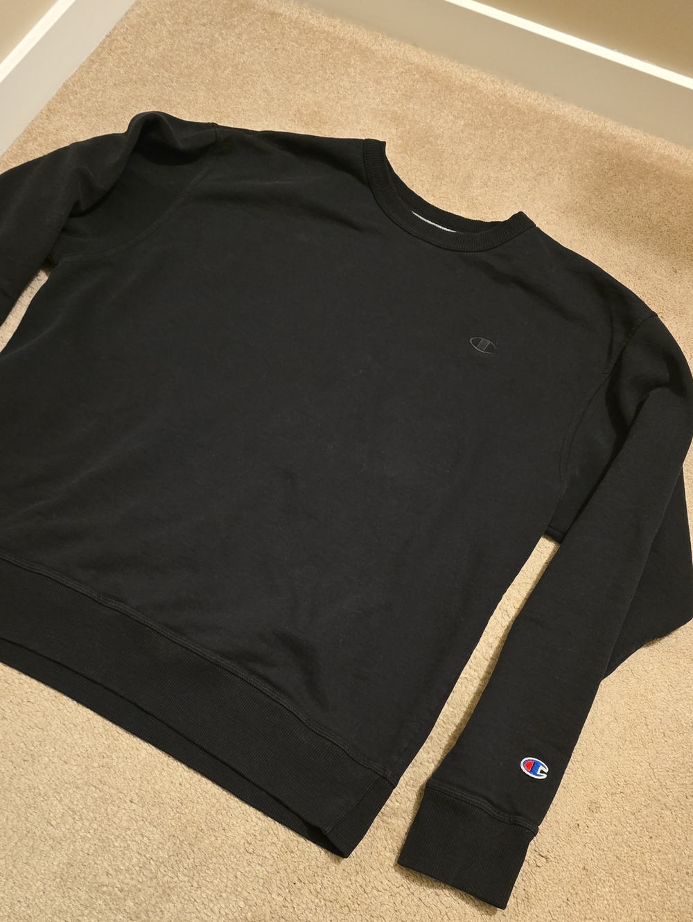 Champion Classic Black Crewneck Sweatshirt - Size XL